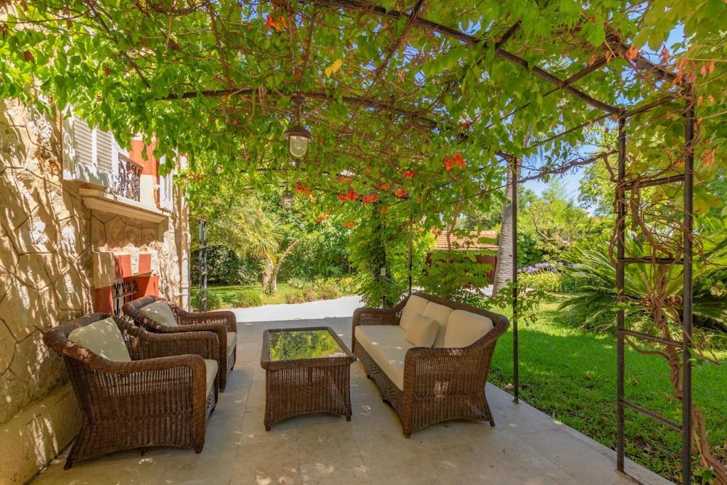 NEW! Stunning villa - 3