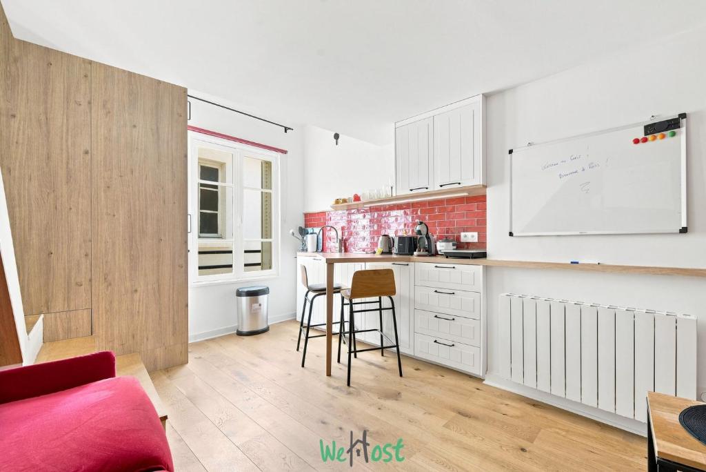 Charming apt steps from Notre-Dame & the Seine - 5