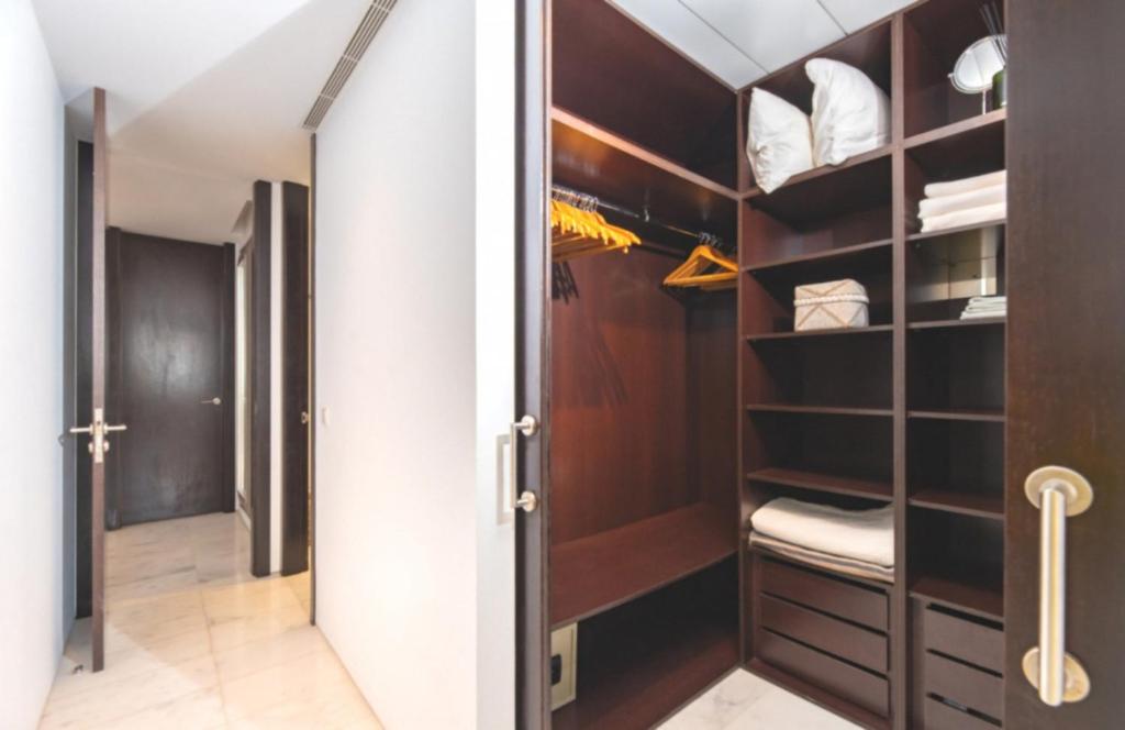 Penthouse Zaida just few steps Talamanca Bay - 4