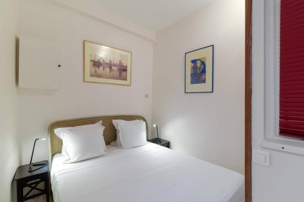 Charming 2 Bedroom Apartment in the Heart of Paris - 3