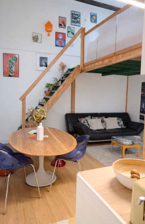 Apartment with rooftop views - 1
