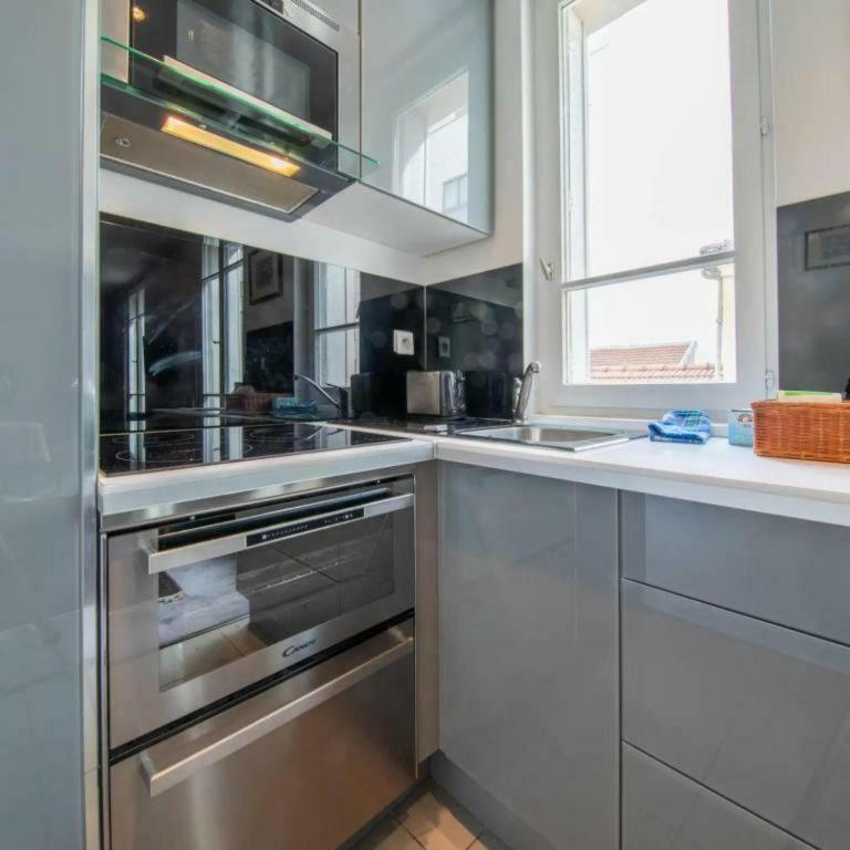 Spacious 1 Bedroom Apartment in Paris - 2