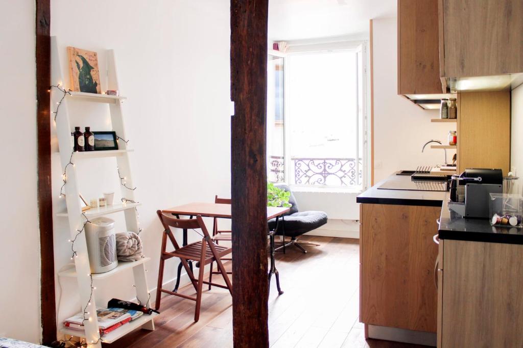 Joli studio avec vue Le Marais - 2