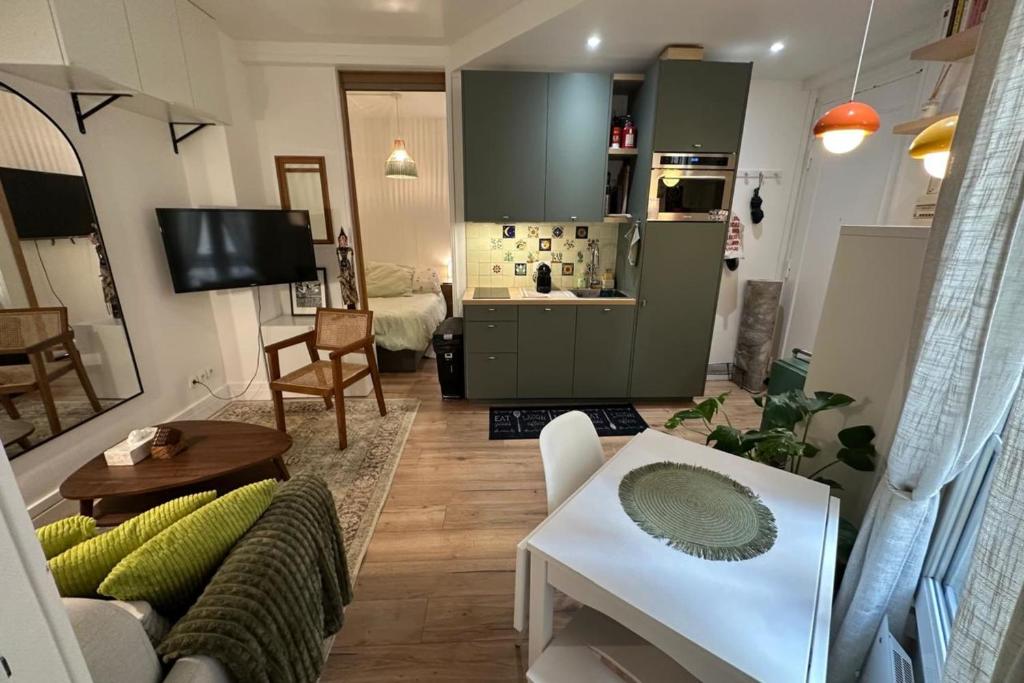 30 m apartment in Paris - 3