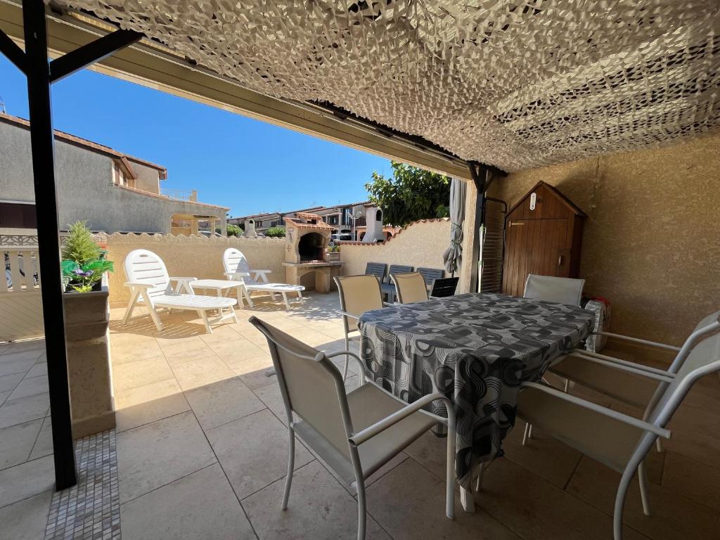 Domaine de vacances à 600m de la plage, belle villa climatisée 3 chambres, 5 couchages terrasse WIFI, accès payant pour les animations et piscines LRPDSE3 - 3