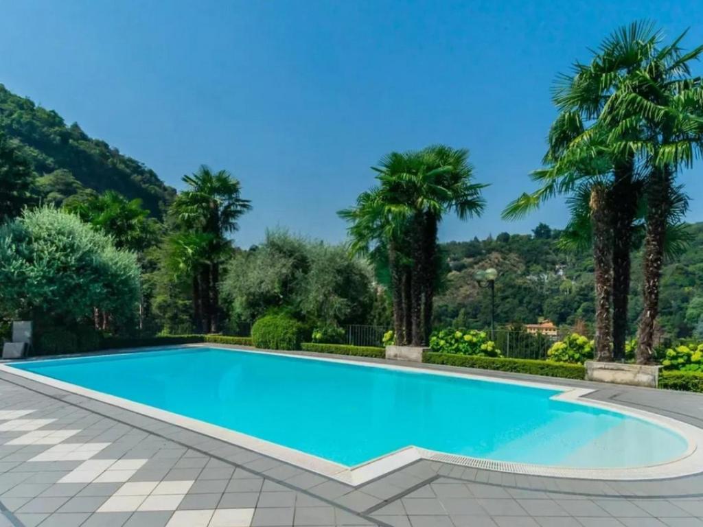 Exclusive Lake Como Penthouse with Pool & Stunning Views - 2