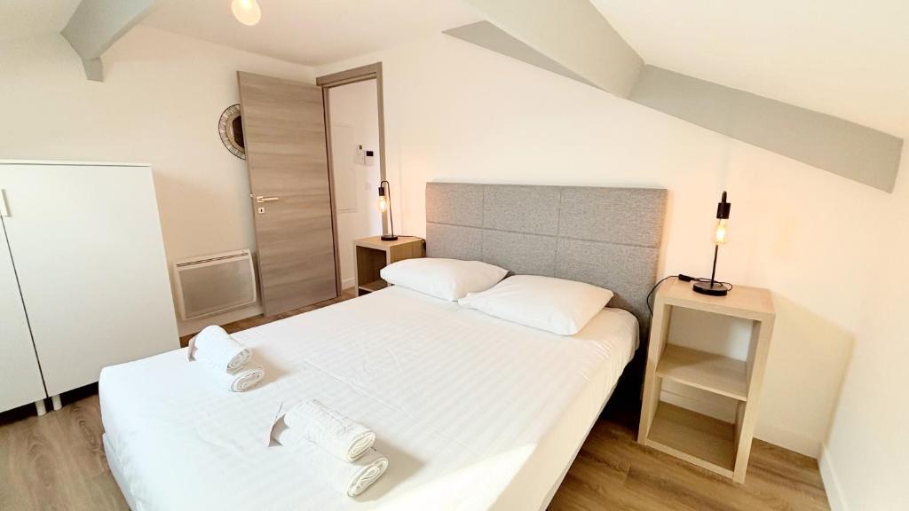 Proche gare, 5 min Plage du Midi, T2 avec 1 chambre - Palmazur Vacances - 4