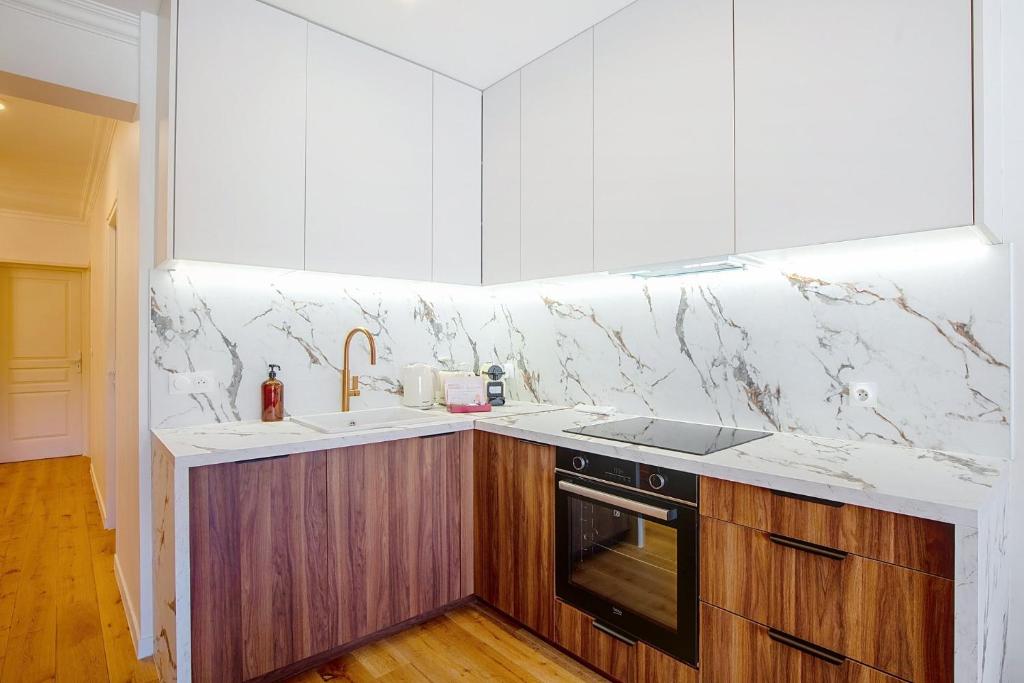 GuestReady - Sunlit Elegance with the Eiffel view - 3