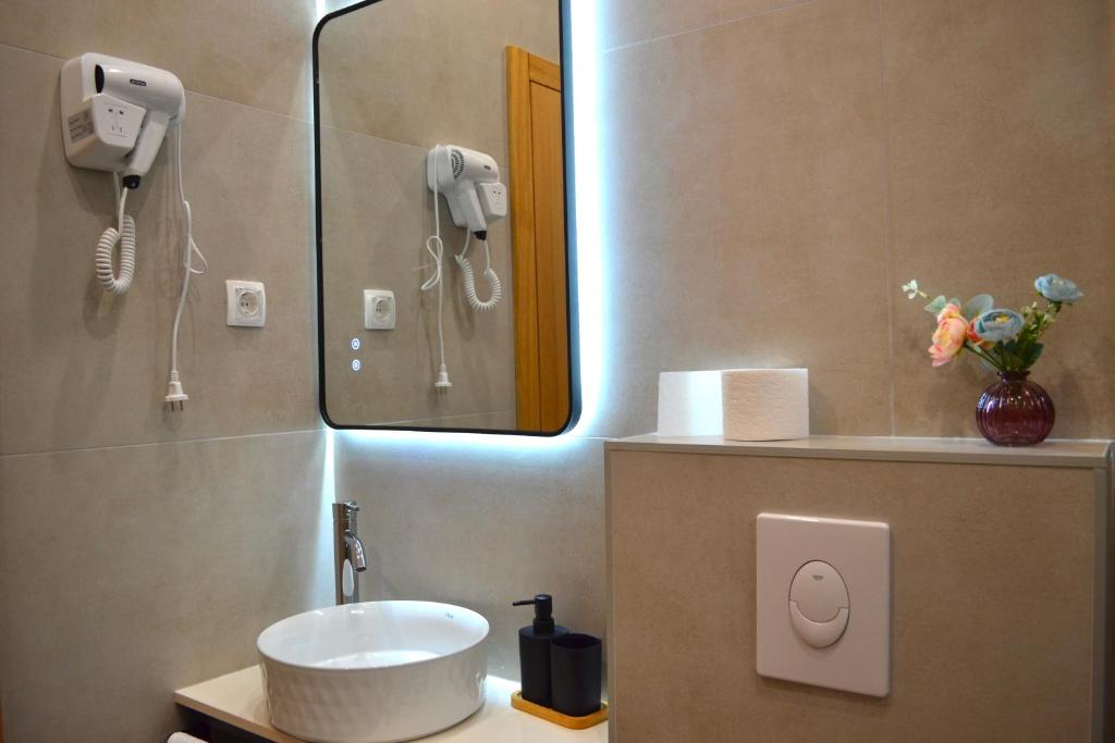 Apartments and rooms SMILE - 2