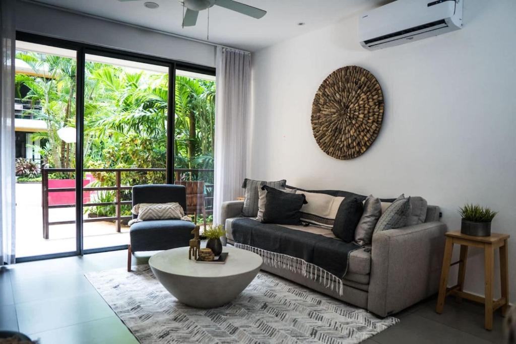 Lunada Bright Stay with Rooftop Amenities - 2