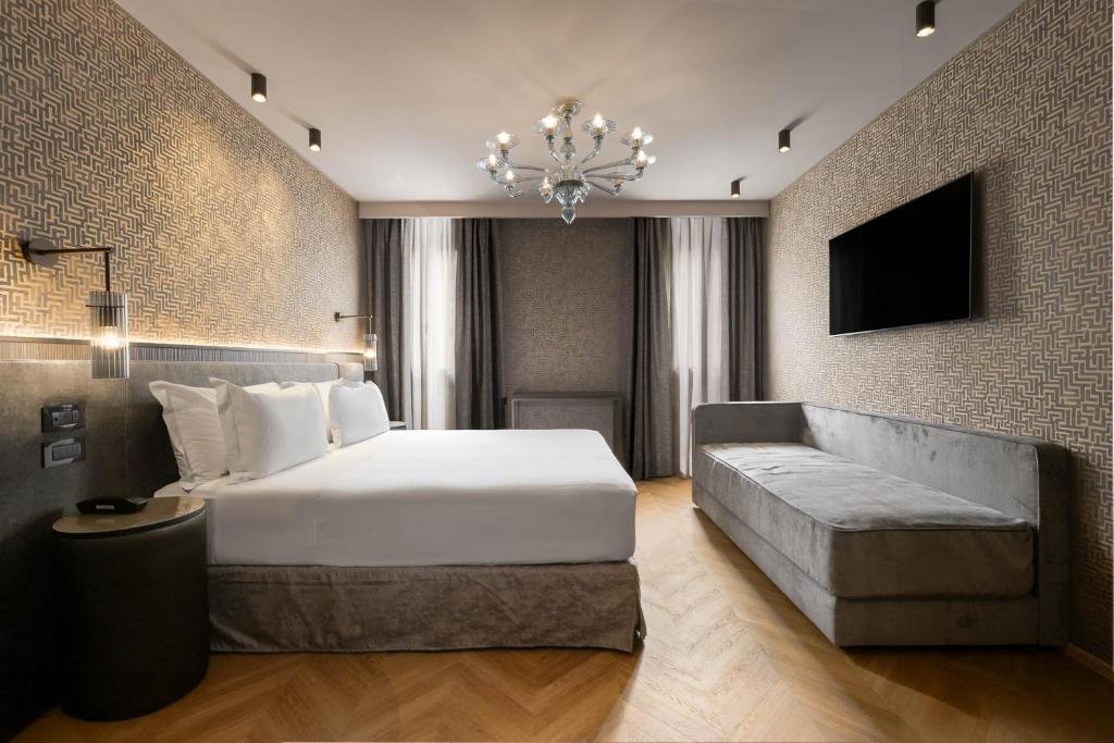 Hotel Atmosphere - 2