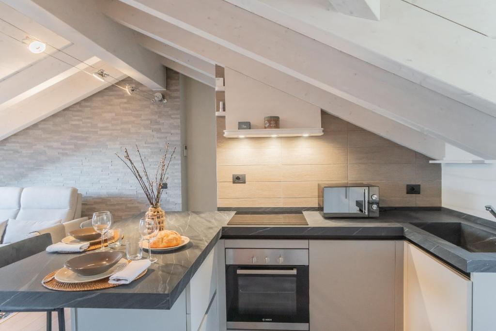 Bellagio Prestige Loft by Rent All Como - 4