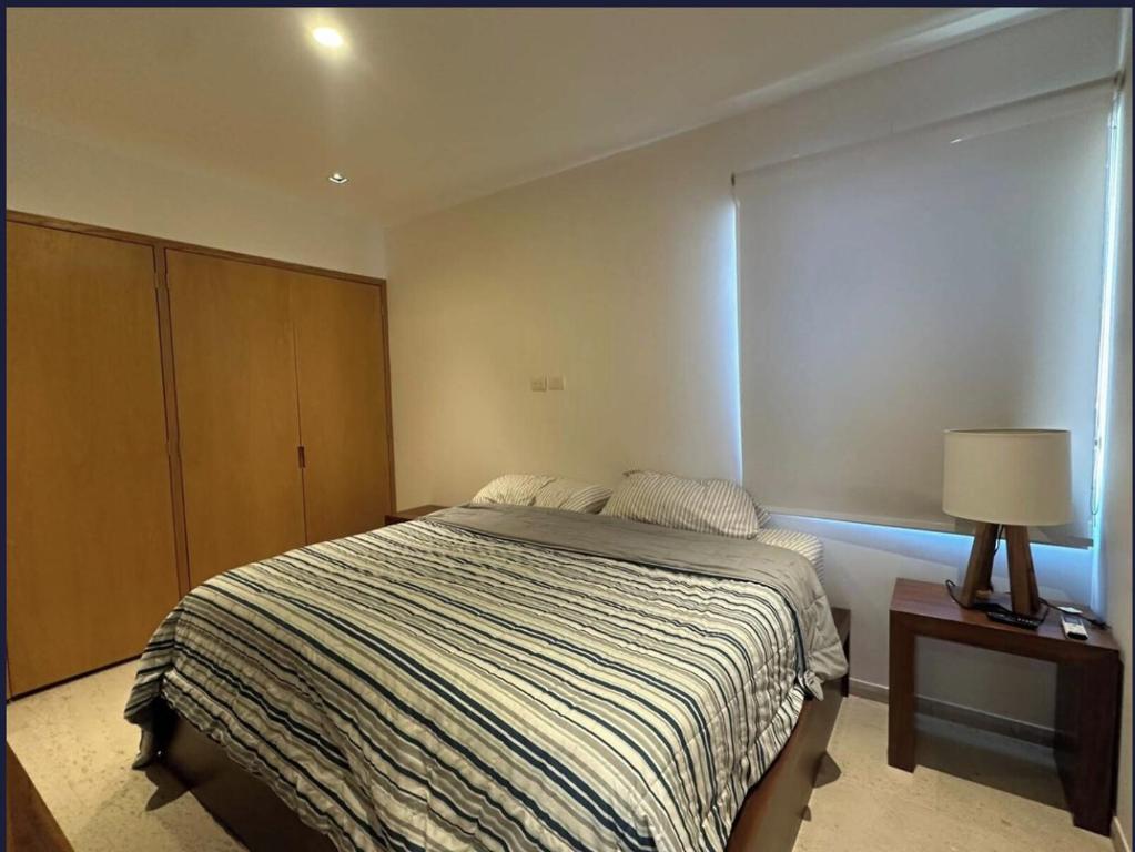 Beautiful 2-Bedroom Apartment with Arch & Ocean Views - 5