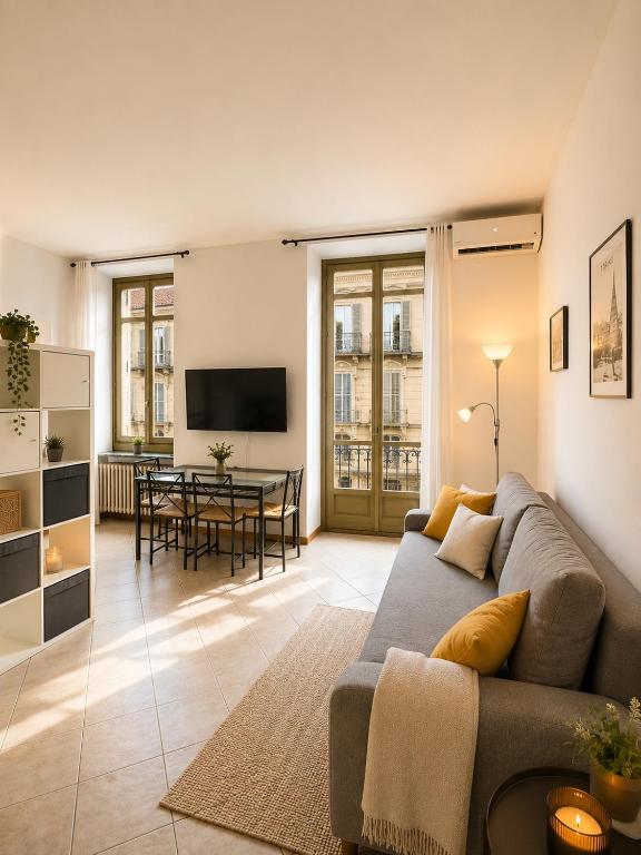 Design Loft near Porta Susa Netflix and Wi-Fi - 1