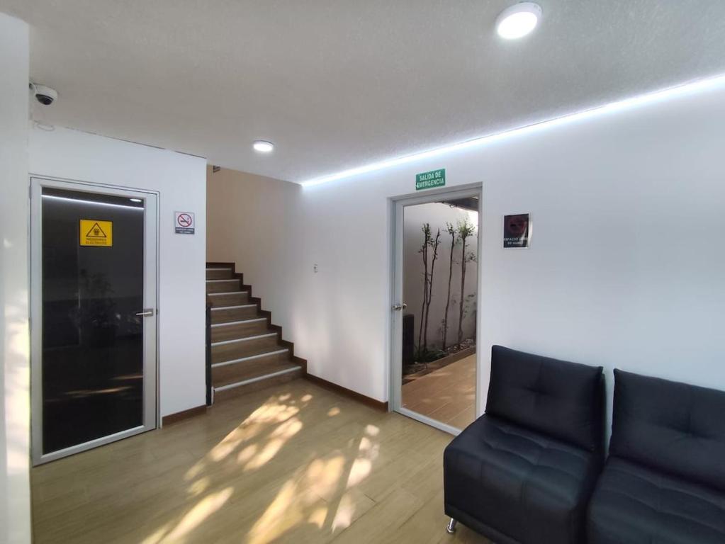 Studio with private terrace La Pradera Metro - 4