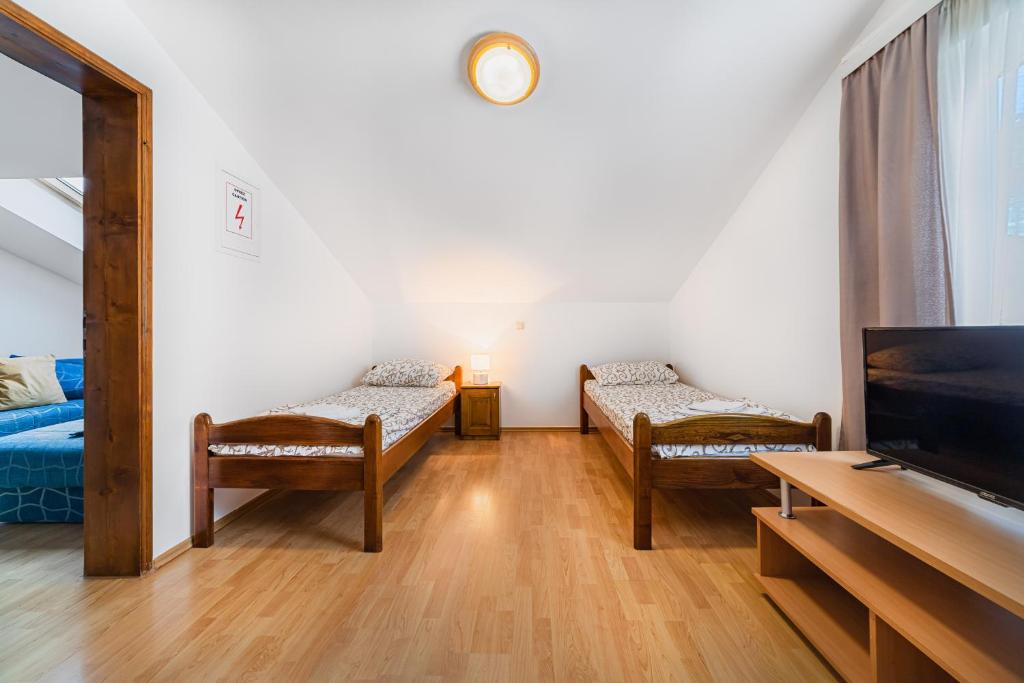 Doria Apartments - 3