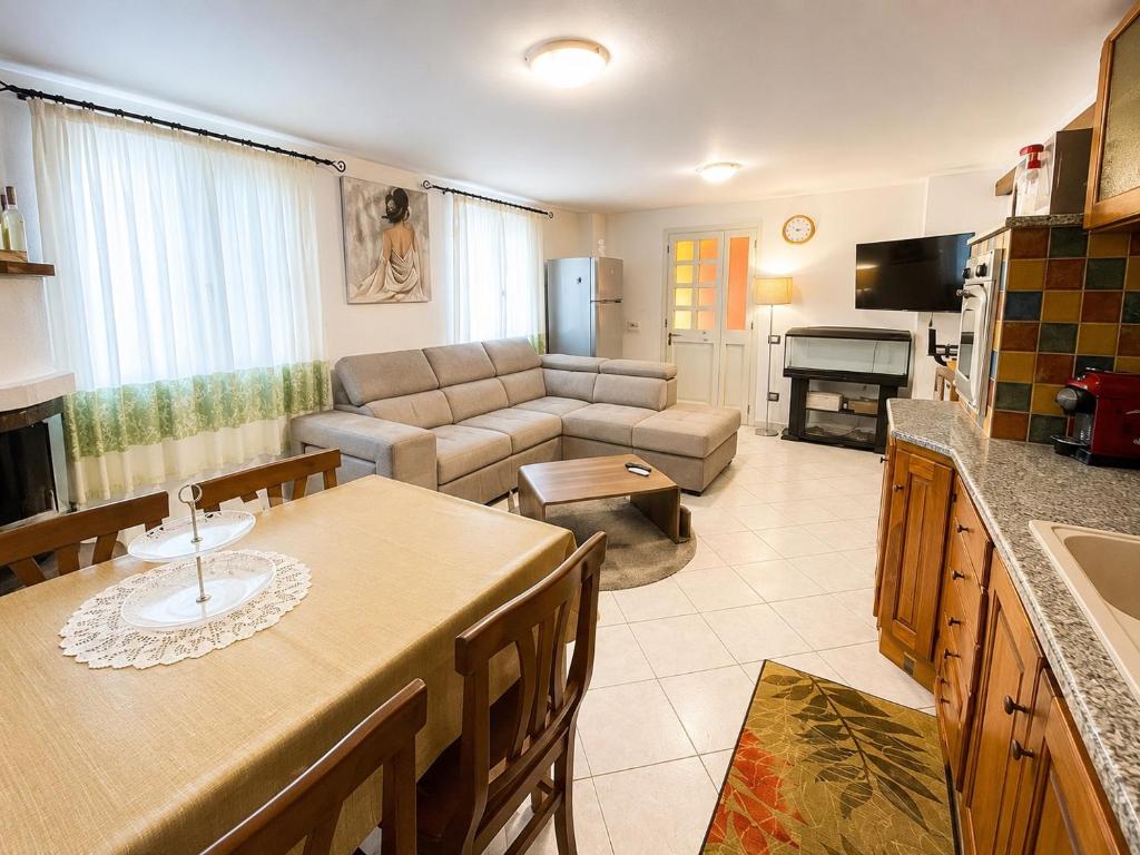 Castelsardo Central Apartment - 1
