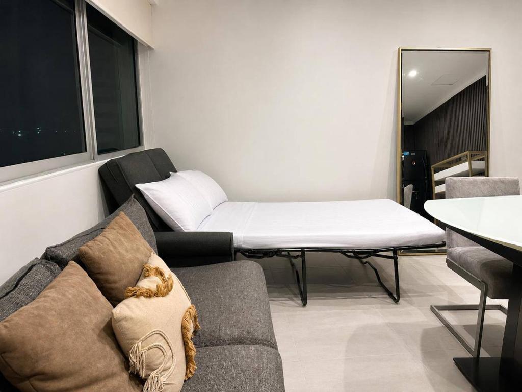 Puerto Santa Ana Luxury Suites Guayaquil, PISCINA Y GYM - 2