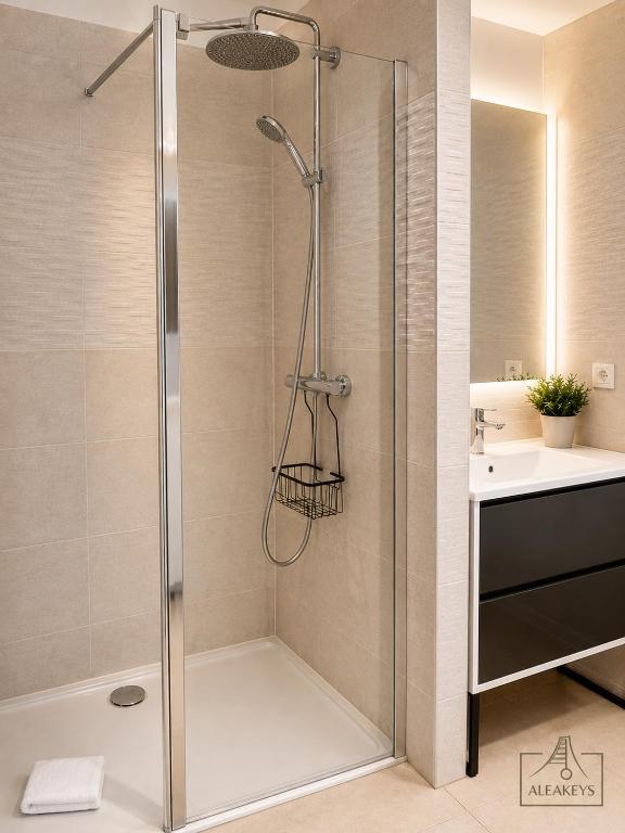 Le Coba Beach T3 à 450m plage, Grande Motte,clim, wifi, parking - 3