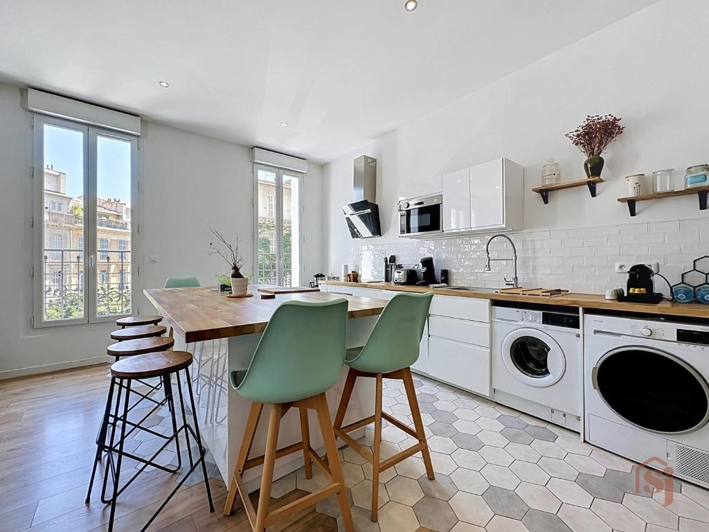 2BR - Free Private Parking - AC - Notre-Dame - 1