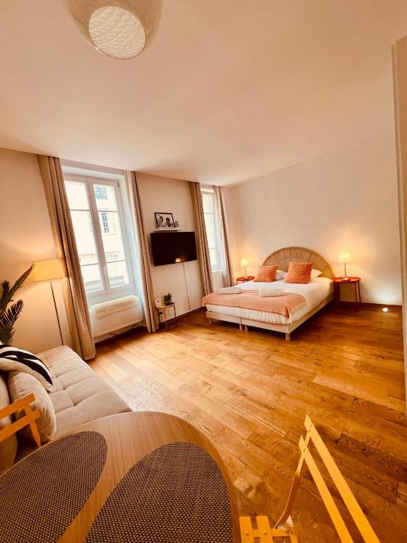 32m2 face Majestic - 50m palais & plages - 5