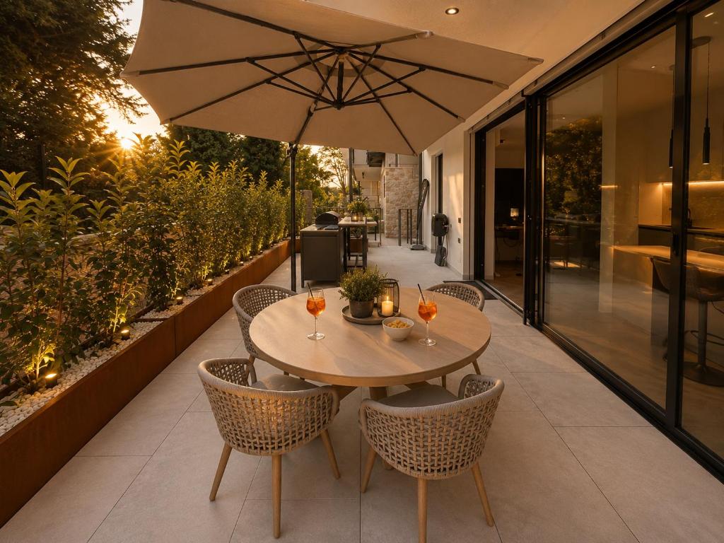 SalvatoreHomes - Casa Sabina - Ultra Luxury Retreat in the Heart of Bardolino with Private Jacuzzi & Infinity Pool Access - 5