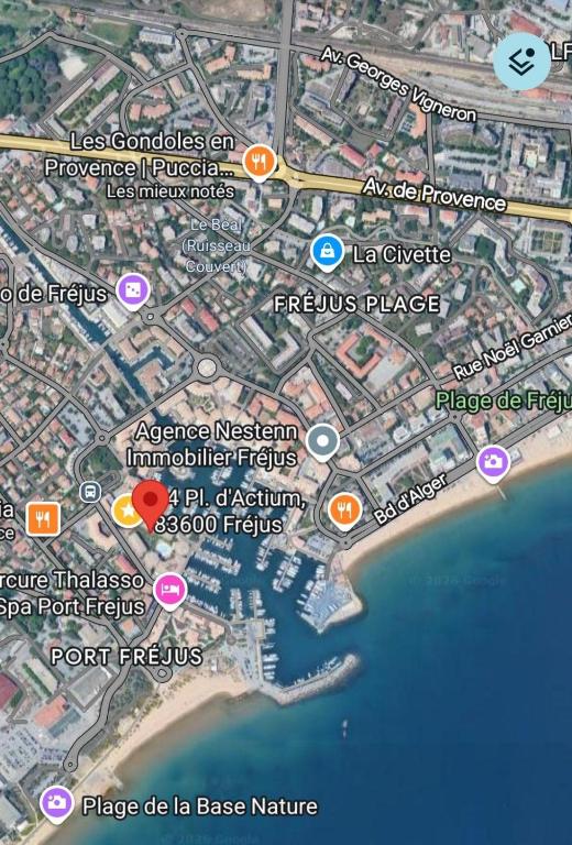 Apartment in Port Fréjus - 2