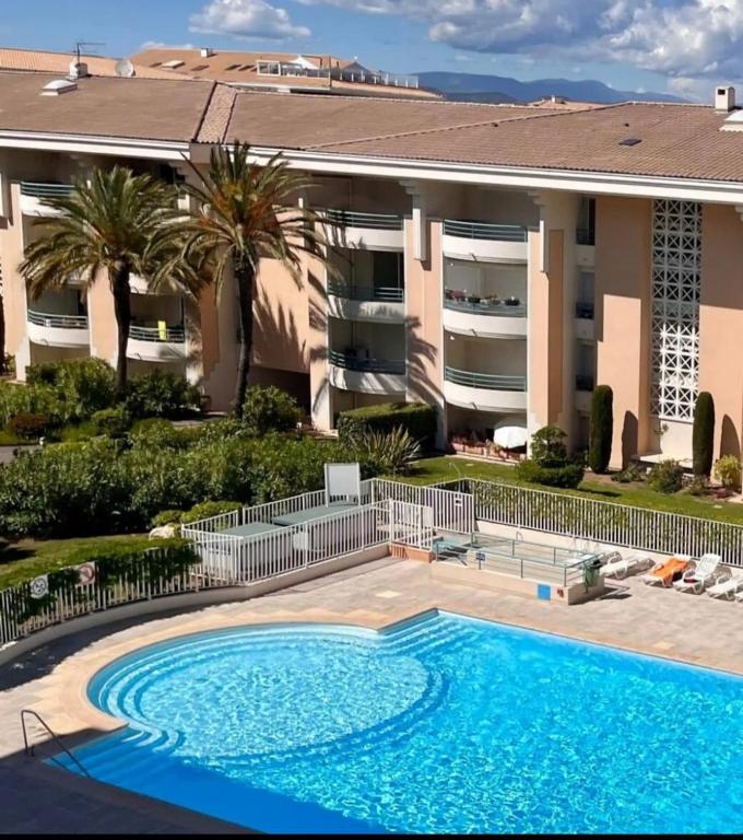 Apartment in Port Fréjus - 3