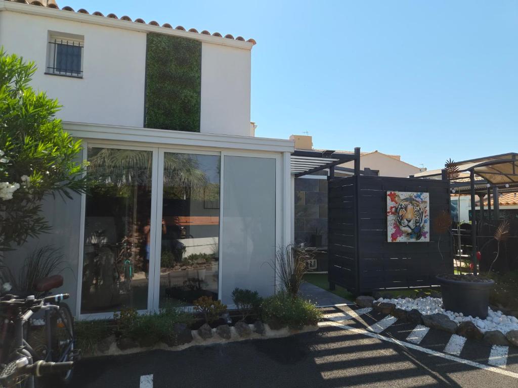 EL PUEBLO- VILLA 3 -Village Naturiste Cap d'Agde - Exceptionnelle 2-4 personnes - 3