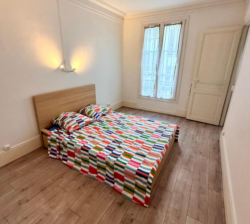 Évasion parisienne à Saint-Germain-des-Prés,Tout équipé - 3