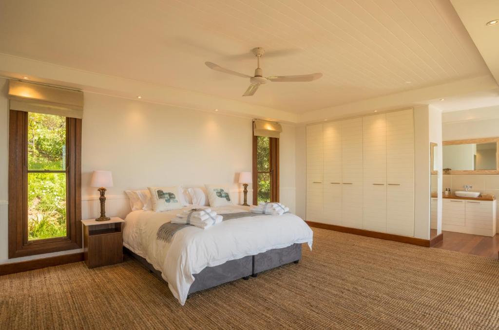Bush Lodge at Hidden Valley Wines photo