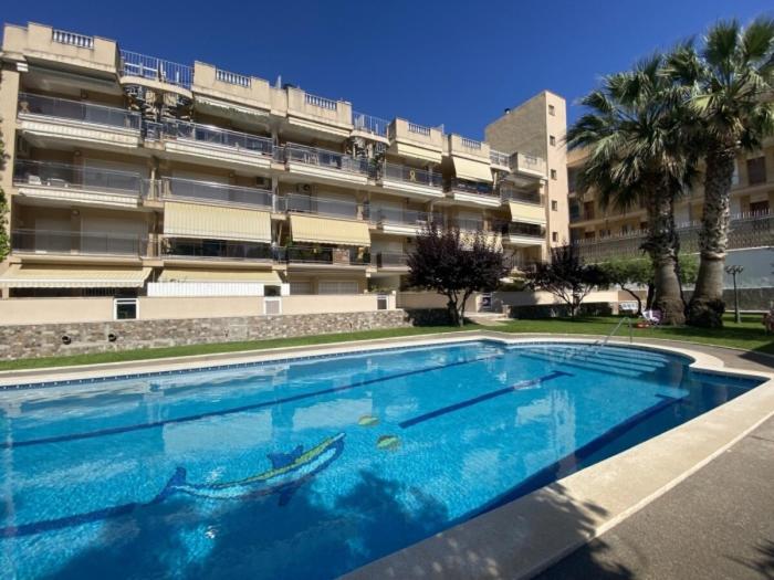R128 Apartamento con piscina + parking - 3