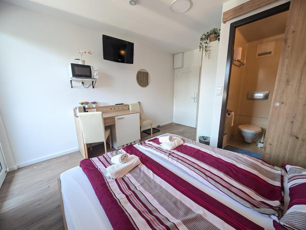 See 13 - Sonniges Balkon-Studio in Seenähe inklusive 2 Bäderkarten - 5