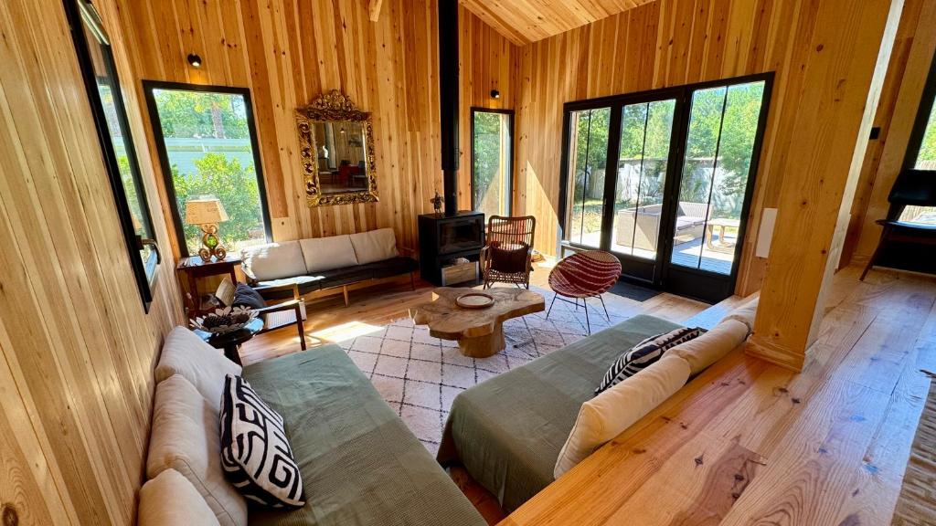 Villa située à Petit Piquey, au Cap Ferret, à seulement 5 minutes à pied du Bassin d'Arcachon - 3