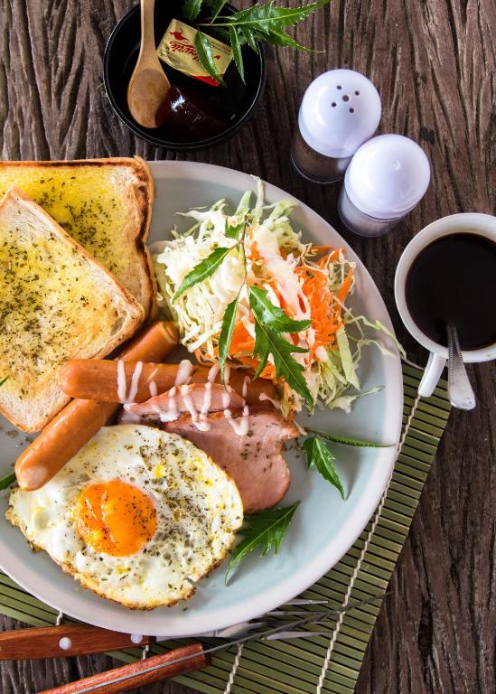 Food and beverages, Santitham Farm Stay in Chiang Mai