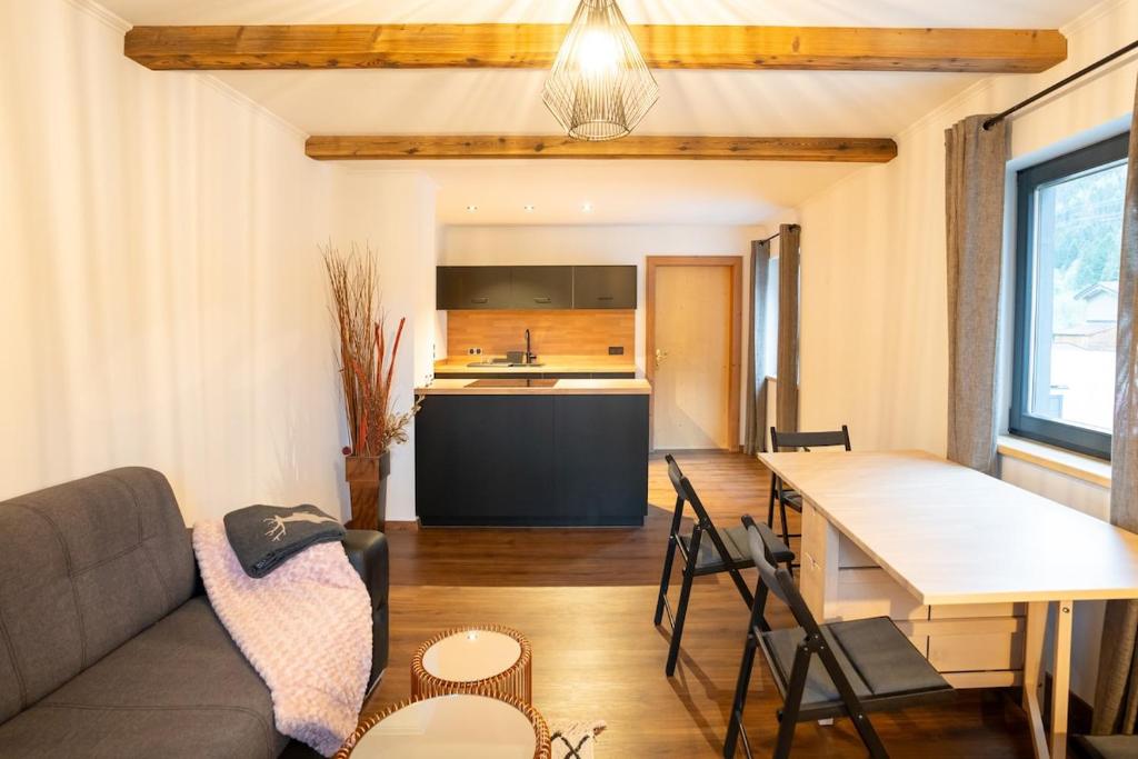 Bramberg Hideaway mit großer Terrasse - 2