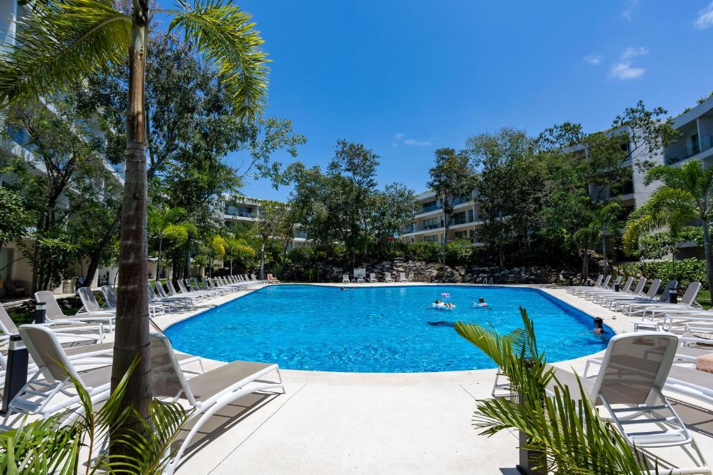 Exclusive 2BR in Playacar 4 Pools, Golf and Beach - 3