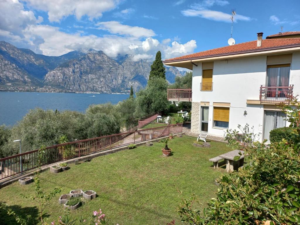 Panoramic Lake View & Garden Apartment - 3