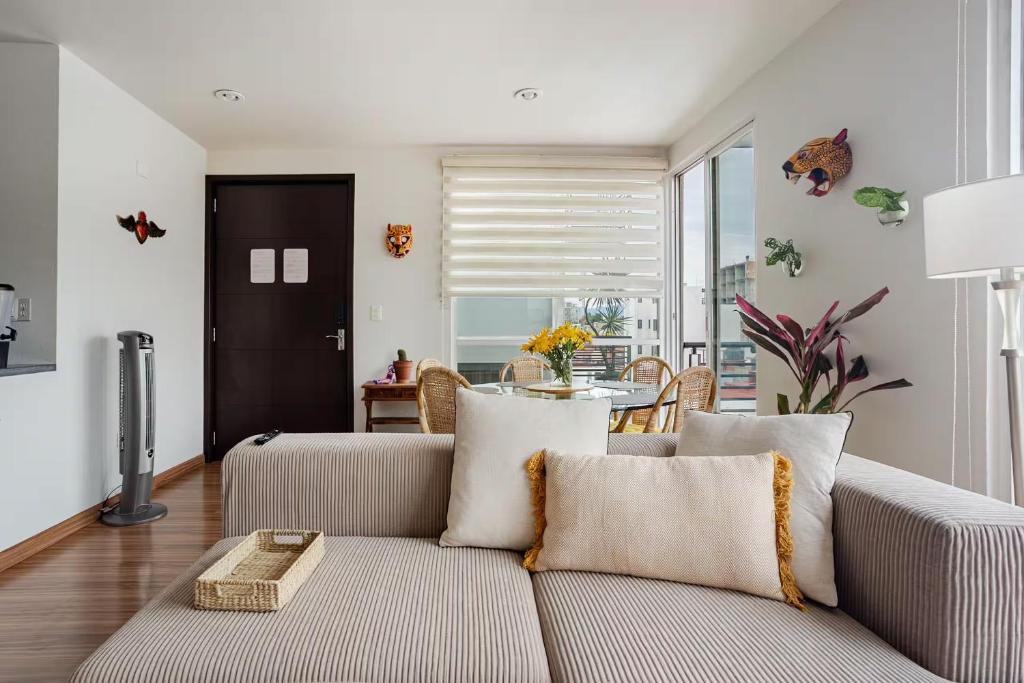 Sunlit Roma Norte Flat 2 Bedroom 2 Bath Balcony - 3