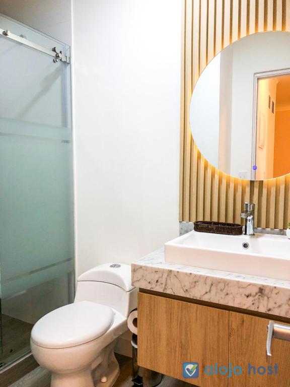 Cozy 1BR Apt with LED Lights - Perfect for Couples - 3