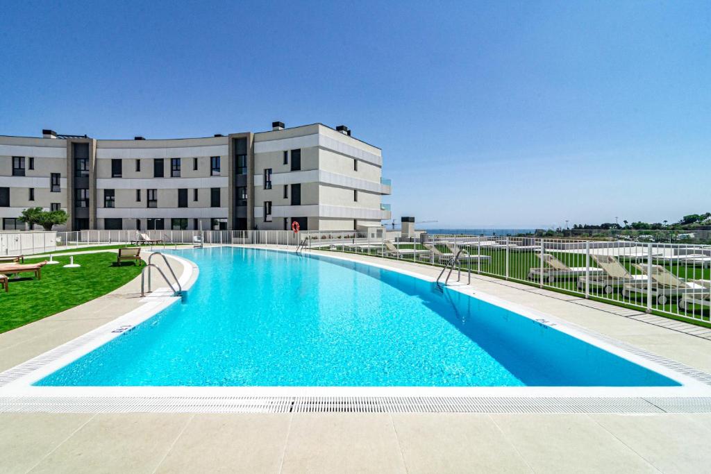 VV6-2B - Modern 2BR with large seaview balcony - 2