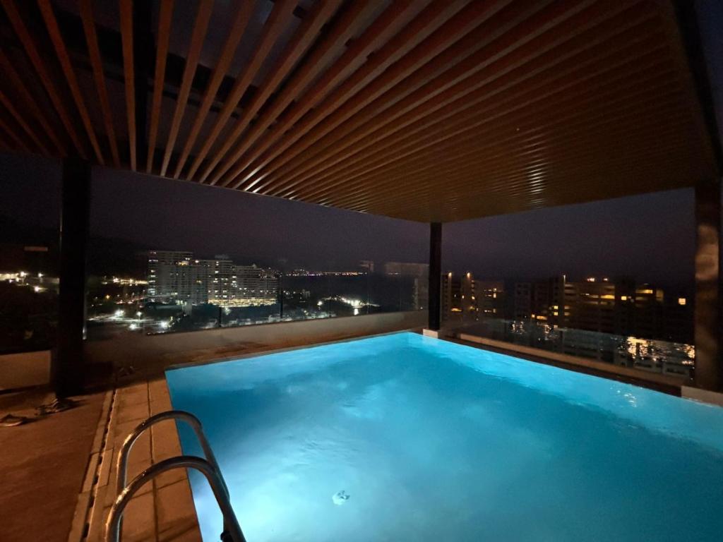 Celeste Infinity Pool - 2