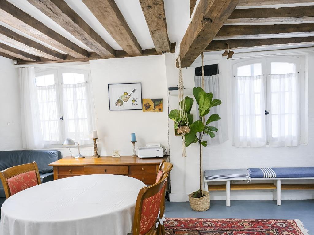 Lovely apartment near the Eiffel Tower - 1