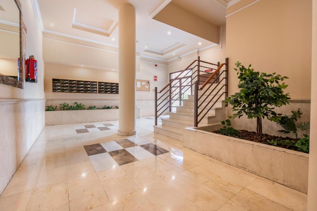 Apartamento con piscina, gym & parking Aeropuerto, IFEMA & Metropolitano by beBalmy - 3