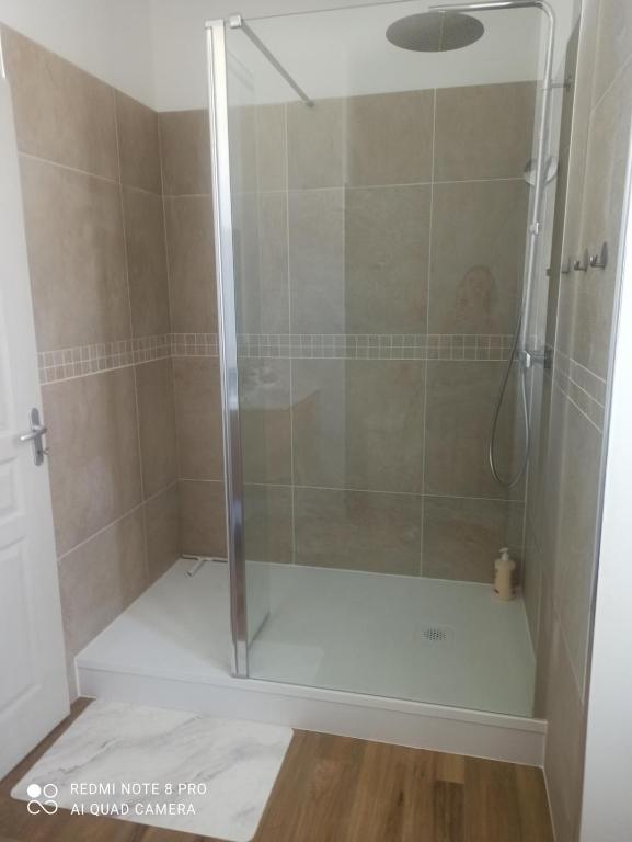 bedroom apartment close to the city center and EMB - 4