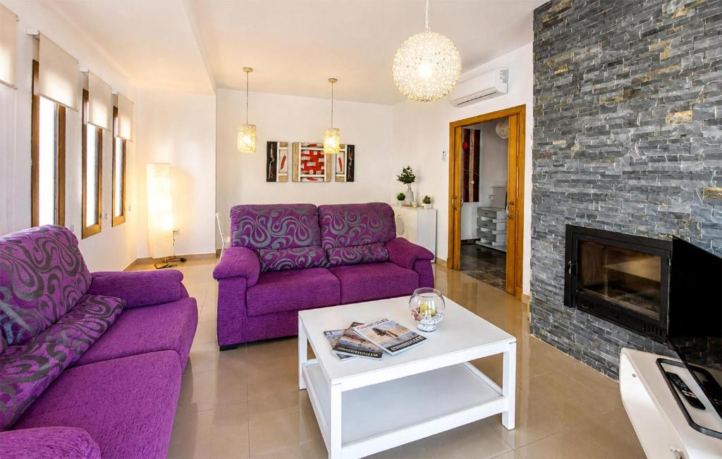 Awesome Home In Chiclana De La Fronter - 3