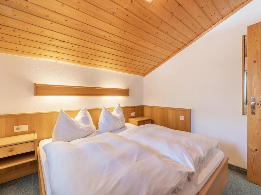 Beautiful apartment in Mittersill with balcony - 4