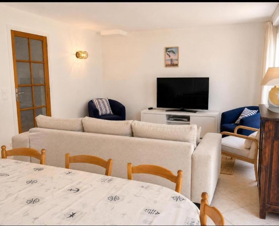 Charming house for 8, near beach & Carnac stones - 4