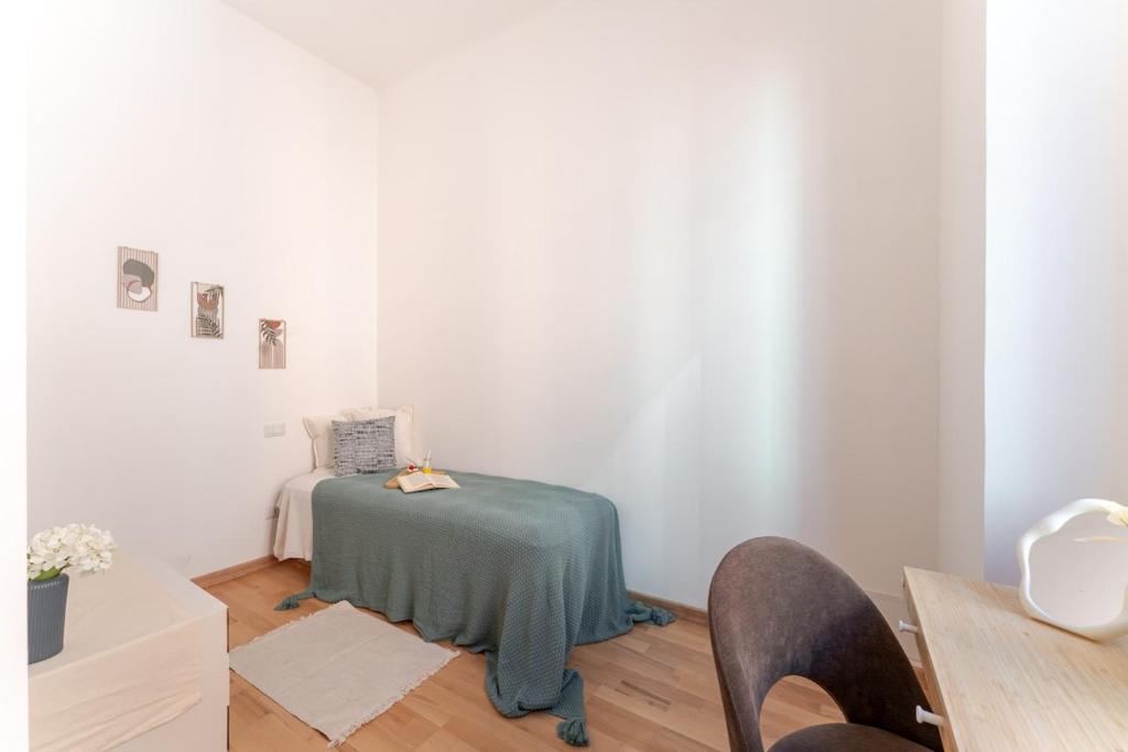 Two-Bedroom Arco Flat with Free Parking - 5