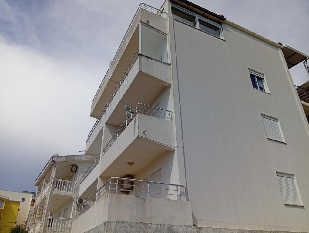 Sea View Apartment - 5